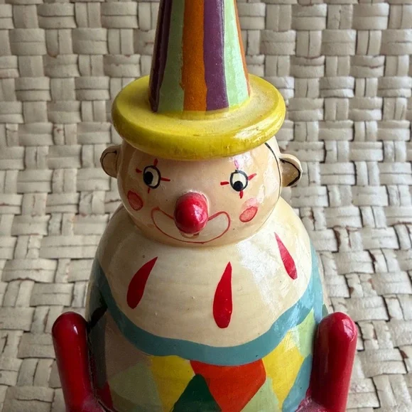 Colorful Clown Nesting Set father mother, and child Italy - Picture 2 of 12